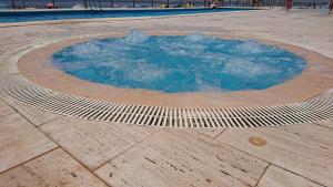 Bazén v ubytování LA MANGA BEACH CLUB RESORT nebo v jeho okolí
