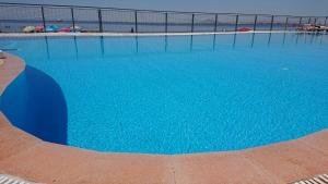 Bazén v ubytování LA MANGA BEACH CLUB RESORT nebo v jeho okolí