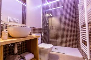 A bathroom at 3 Lienzos