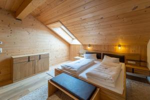 Postel nebo postele na pokoji v ubytování Forsthaus Schoppernau