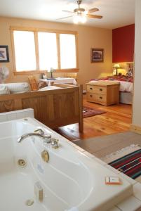 Gallery image of Gallatin River Lodge in Bozeman