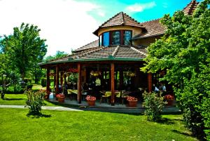 Photo de la galerie de l'établissement Vila Dincic doo, à Veliko Gradište