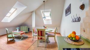Posedenie v ubytovaní Apartamenty Kurort