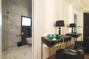 Posezení v ubytování Luxury Villa Favela with heated pool