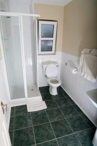 Bathroom sa Griffin Lodge Guesthouse