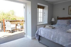 Gallery image of Church Cottage in Charmouth