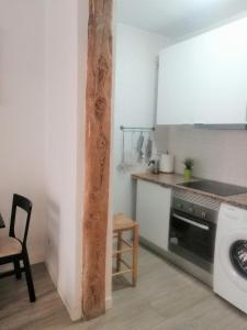 Kuchnia lub aneks kuchenny w obiekcie Apartamento en el Rastro