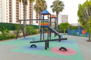 Zona de juegos infantil en Luxury penthouse,first line