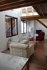 Posedenie v ubytovaní Apartamentos Coronado