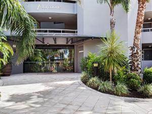 Gallery image of Florentine 2 sensational waterviews and pool in complex in Nelson Bay