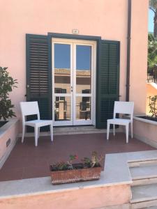 Castellammare Smart Rooms的阳台或露台