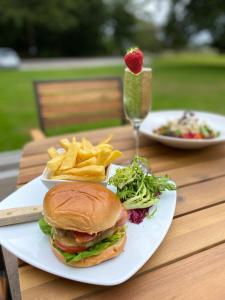 Afbeelding uit fotogalerij van Singleton Lodge Country House Hotel in Poulton le Fylde