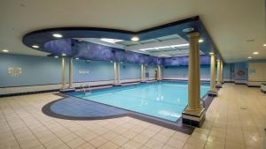 Sundlaugin á Brandon Hotel Conference & Leisure Centre eða í nágrenninu