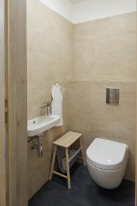 Koupelna v ubytování Luční apartmán Tymiána + 15 fotografií