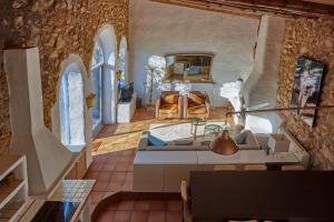 A seating area at Casa Azul at Masia Nur Sitges, Adults only