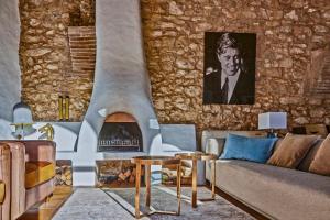 A seating area at Casa Azul at Masia Nur Sitges, Adults only