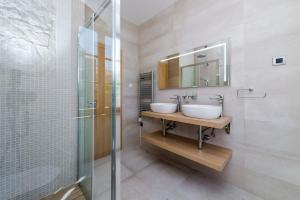 Koupelna v ubytování Casa Antika Suites + 37 fotografií