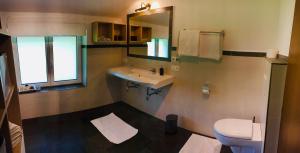 Kúpeľňa v ubytovaní Ferienwohnung Zur Staffenbrugg + 6 fotografií