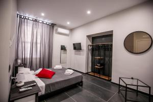 Gallery image of Medusa Cilea Guest House in Naples