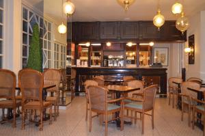 Lounge nebo bar v ubytování Hôtel Aneto + 21 fotografií