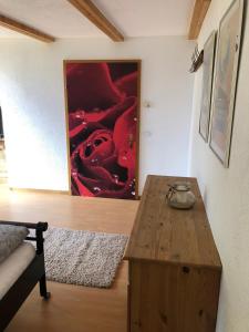 Postel nebo postele na pokoji v ubytování Seealm