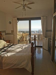 Postel nebo postele na pokoji v ubytování MEDITERRANEAN VALLEY