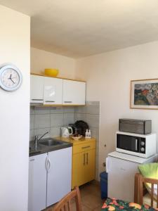 Küche/Küchenzeile in der Unterkunft Apartment Gotovina Biograd na Moru