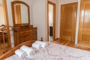 A bed or beds in a room at VuT El Pozo la Carrera