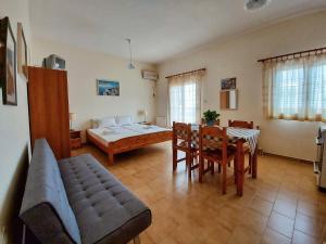 Ένα ή περισσότερα κρεβάτια σε δωμάτιο στο 2 Space - Selfcatering Apartment Helen No 7