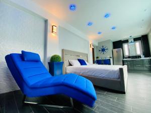 Η κουζίνα ή μικρή κουζίνα στο Modern Pool Suite @ Pasavento in Aguadilla