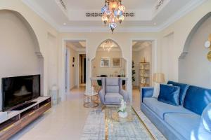 Afbeelding uit fotogalerij van Durrani Homes - Souk Al Bahar Luxury Living with Burj & Fountain Views in Dubai