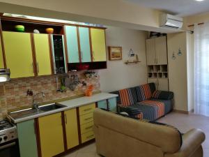 Kuchyň nebo kuchyňský kout v ubytování Nada SeaView Apartment