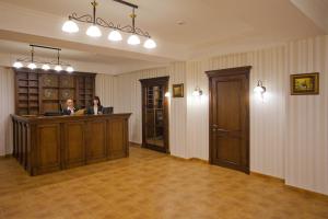 Vstupní hala nebo recepce v ubytování Orly Park-Hotel