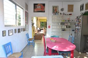 Galeri foto Lemongrass Hostel di Limassol