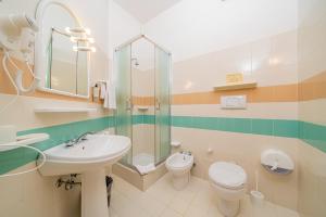 Koupelna v ubytování Hotel Marinaro