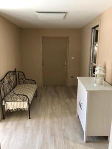 Gallery image of Gîte Roussillon dame Sirmonde in Roussillon