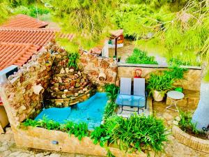 Ein Garten an der Unterkunft Apartments Tina FREE transfer from-to the airport