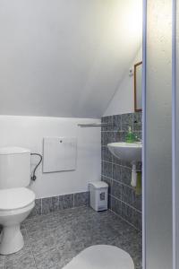 A bathroom at Pěkná Vyhlídka