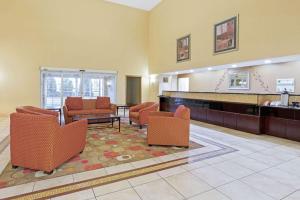 Posezení v ubytování La Quinta by Wyndham Stillwater -University Area