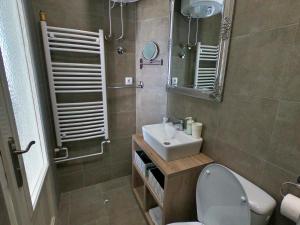 Spring Rustik tesisinde bir banyo