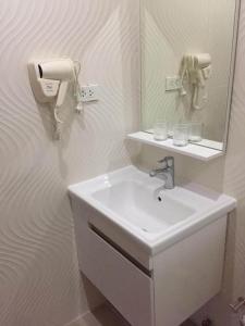 Subic Bay View Diamond Hotel tesisinde bir banyo