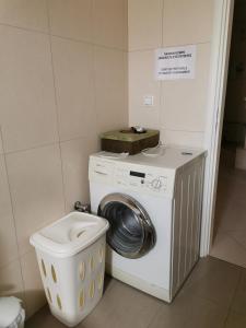 Foto de la galeria de Eleni Apartment a Perdhika
