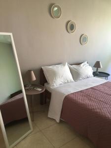Posteľ alebo postele v izbe v ubytovaní 180 Degree Sea View Apartment