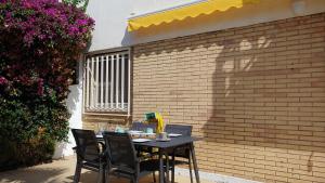 Fotografia z galérie ubytovania Miramar Serveis - 7373 Planta Baja Mediterranea v destinácii Cambrils