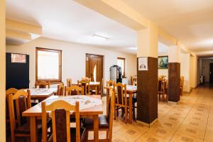 Restaurace v ubytování Iris 2 + 24 fotografií