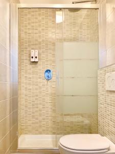 A bathroom at Appartamento in centro storico - via Mascarella - Università