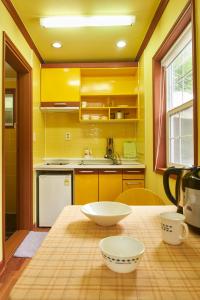 Dapur atau dapur kecil di CHAEUL Pension