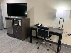 Kuchyň nebo kuchyňský kout v ubytování Crescent Park Motel & Suites + 13 fotografií