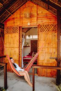 ภาพในคลังภาพของ Suba Beach Nipa Huts ในDaanbantayan