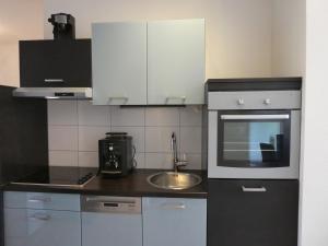 ABC Ferienwohnungen Meersburg tesisinde mutfak veya mini mutfak